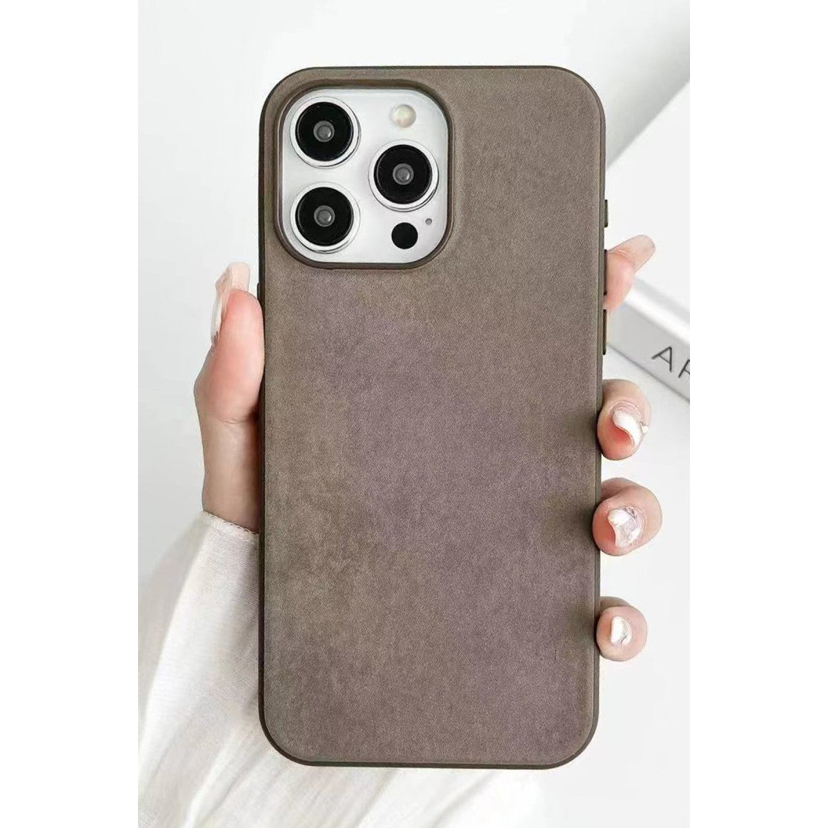 Newface iPhone 15 Pro Kılıf Karen Magsafe Kapak