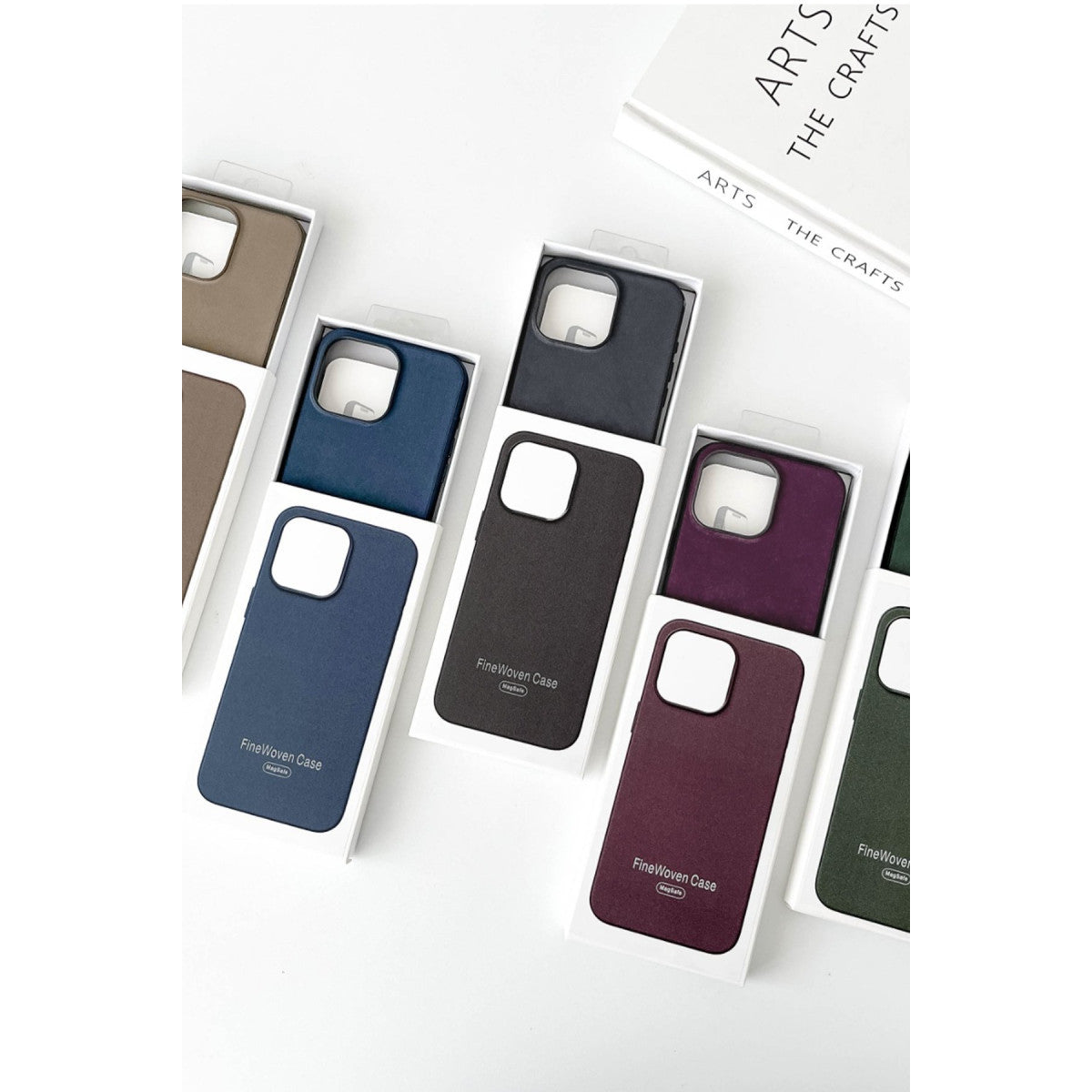 Newface iPhone 15 Pro Max Kılıf Karen Magsafe Kapak